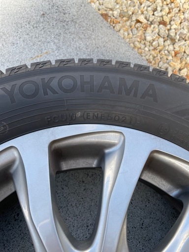 スタッドレスタイヤ　ice GUARD iG60