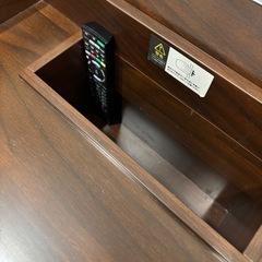 化粧台　机　
鏡付き、椅子は収納付きの画像