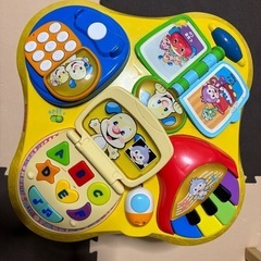 ［値下げ！］わんわんのおしゃべりバイリンガル・テーブルの画像