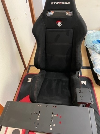ストラッセ レーシングコックピット