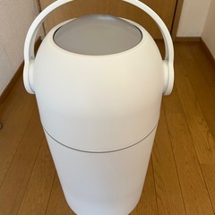 【最終価格】ピジョンおむつポット ステール消臭ゴミ箱