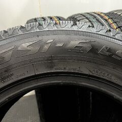 引取交換可能【新品】2024年製 TOYO OBSERVE GSi-6 215/65R16 98H 16インチ スタッドレス 4本 ハイエース エクストレイル等　(MTQ354) クレジットカード QRコード決済可能の画像