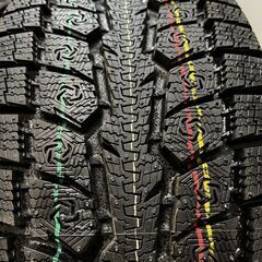 引取交換可能【新品】2024年製 TOYO OBSERVE GSi-6 215/65R16 98H 16インチ スタッドレス 4本 ハイエース エクストレイル等　(MTQ354) クレジットカード QRコード決済可能の画像