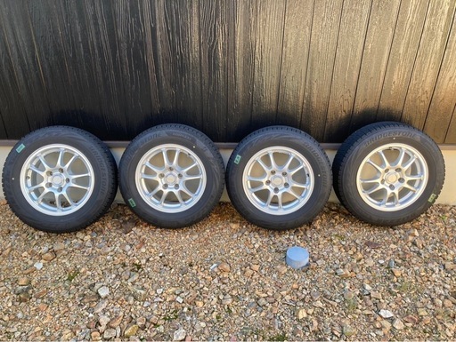 【お取引相手決まりました】ブリヂストンスタッドレスタイヤ VRX2 195/65R15 91Q セレナ