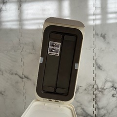 ゴミ箱　蓋付き　内蓋ありの画像