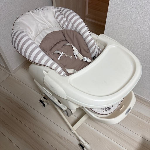 コンビ　ネムリラオートスイング