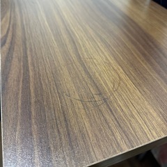 ラック S字 オープンラック 4段 スリム 薄型 おしゃれ 収納棚 シェルフ 飾り棚 幅80cm ディスプレイラック フリーラック 本棚 マガジンラック 収納 棚 木目 ウォールナット 
の画像