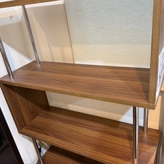 ラック S字 オープンラック 4段 スリム 薄型 おしゃれ 収納棚 シェルフ 飾り棚 幅80cm ディスプレイラック フリーラック 本棚 マガジンラック 収納 棚 木目 ウォールナット 
の画像