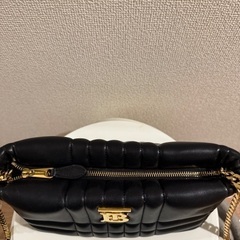 Burberry bagの画像