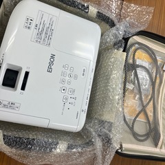エプソン EPSON プロジェクター　EB-S05　　の画像