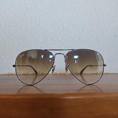 Ray-Banアビエーターサングラスの画像