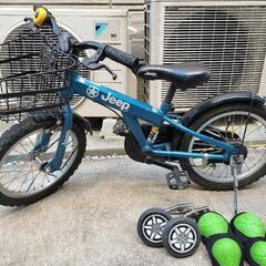 子供自転車　１６インチ　補助輪付き　プロテクター付き