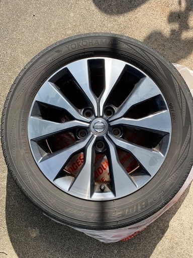 日産　　セレナ　純正ホイール