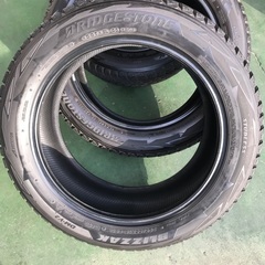スタッドレスタイヤ　225/55R18　18インチ