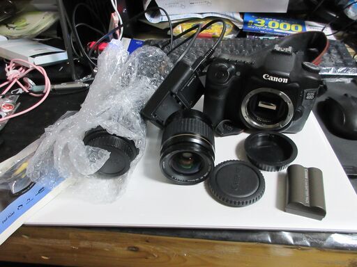 【Canon EOS40D キャノン イオス40D デジタル一眼レフカメラ ZOOM LENS EF-S 17-85mm 1.4-5.6 IS USM バッテリー 充電器付】
