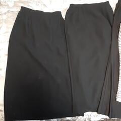 レディーススーツいろいろの画像