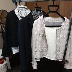 レディーススーツいろいろ