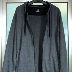 Navyのパーカーです☆　サイズはＬ