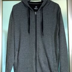 Navyのパーカーです☆　サイズはＬの画像