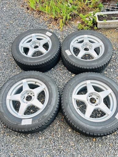 215/65/r16DUNLOPスタッドレスタイヤ+ホイールセット