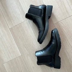 ユニクロ　サイドゴア　ショートブーツ　23.5cm
