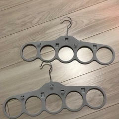スカーフハンガー
