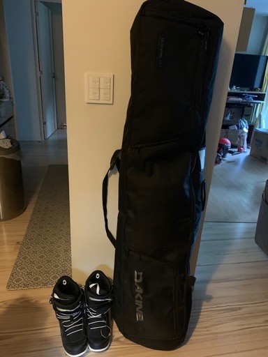 スノーボード、鞄のセット