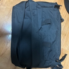 肩掛けバッグと小物バッグ