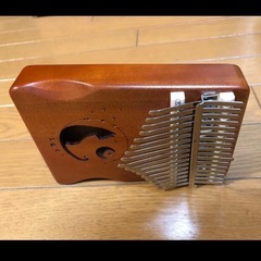17音カリンバ（ブラウン 猫）の画像