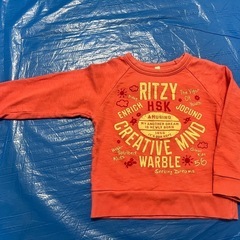 子供服　トレーナー