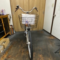 新車　ラピス　26インチ　カートリッジBB　LEDオートライト　ローラーブレーキ　アイボリーの画像
