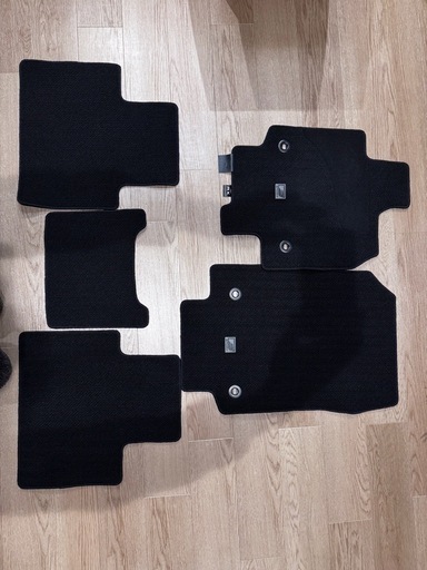 新型LexusRX 純正フロアマット (タイプF)