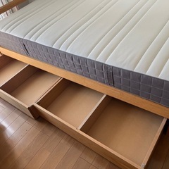 無印良品セミダブルベッドの画像