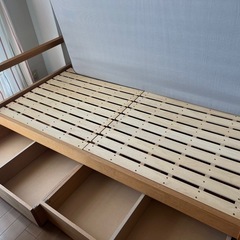 無印良品セミダブルベッドの画像