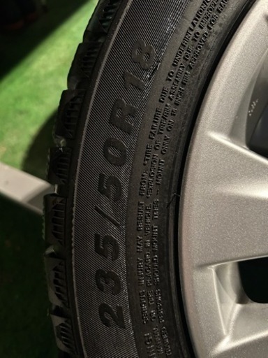 車のパーツ タイヤ、ホイール