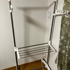 ハンガーラック