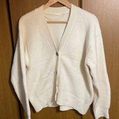 GU カーディガン  生成 の画像