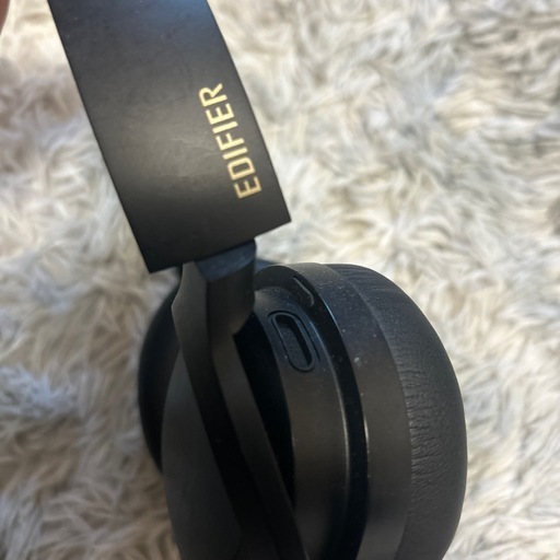 EDIFER ヘッドホン