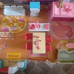 ★used★リカちゃんハウス　
の画像