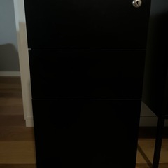 キャスター付きキャビネット　引き出しの画像