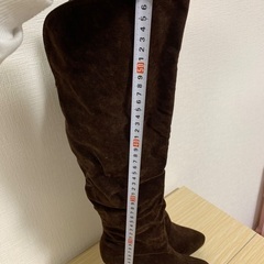 ロングブーツ2足の画像