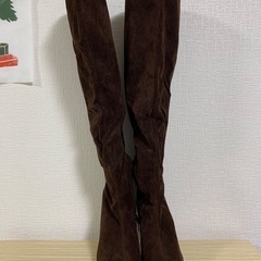 ロングブーツ2足の画像