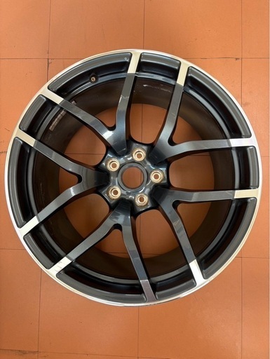 フェアレディZ NISMO RAYS製　ホイール