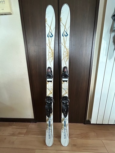 ID oneモーグルスキー