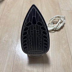 IRIS  OHYAMA スチームアイロンの画像