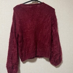 ニットセーター（赤）の画像