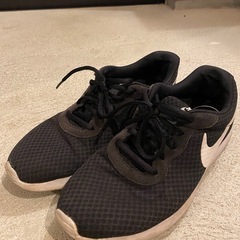 
NIKE タンジュン　27.5cm