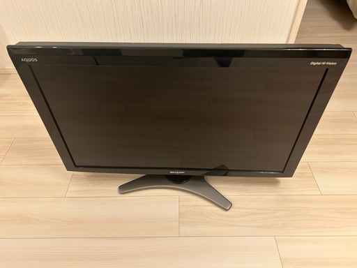 テレビ　32インチAQUOS LC-32E7