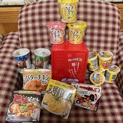 ブタメン、カップ味噌汁、スープはるさめ、丸美屋なバターチキン、天...
