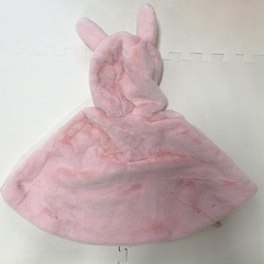 【シャーリーテンプル】ウサギの耳付きピンクボアポンチョの画像